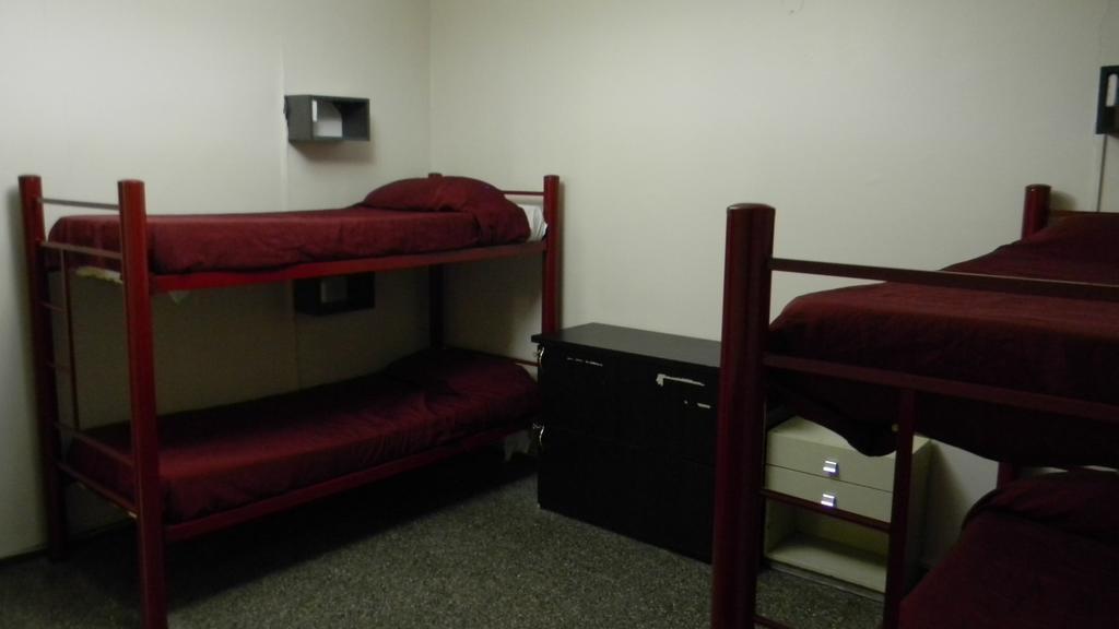Punto Urbano Hostel Mendoza Bilik gambar