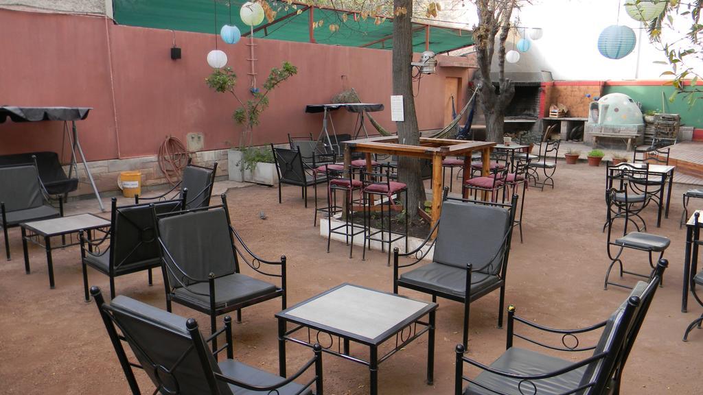 Punto Urbano Hostel Mendoza Luaran gambar
