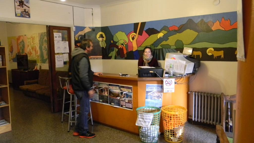 Punto Urbano Hostel Mendoza Luaran gambar
