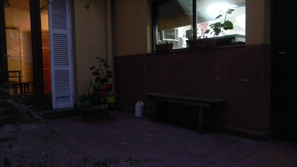Punto Urbano Hostel Mendoza Luaran gambar