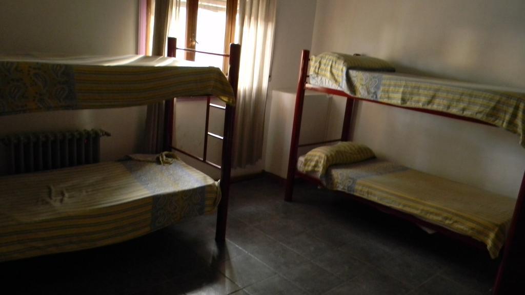 Punto Urbano Hostel Mendoza Luaran gambar
